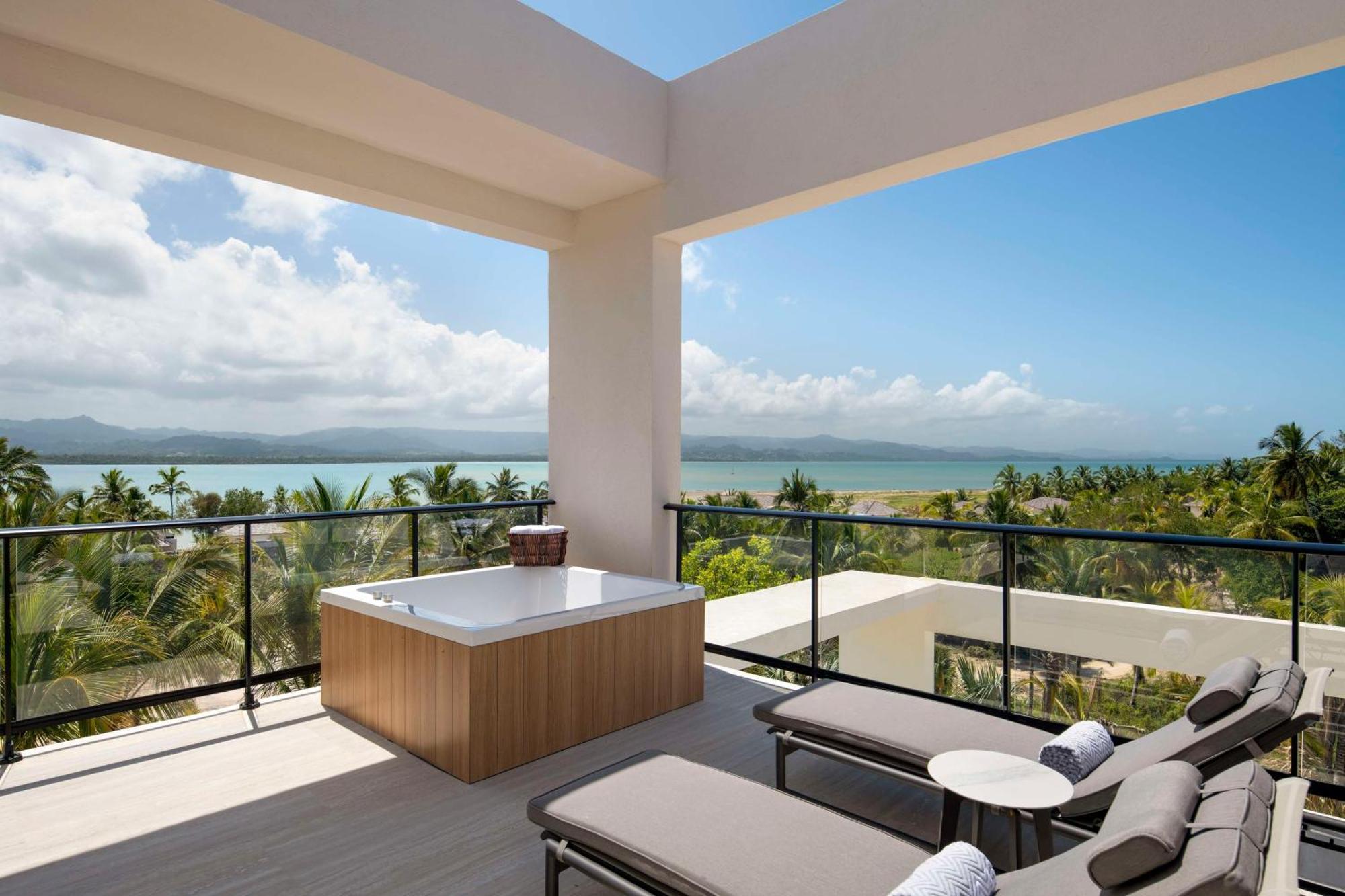 Zemi Miches Punta Cana All-Inclusive Resort, Curio By Hilton Exterior photo